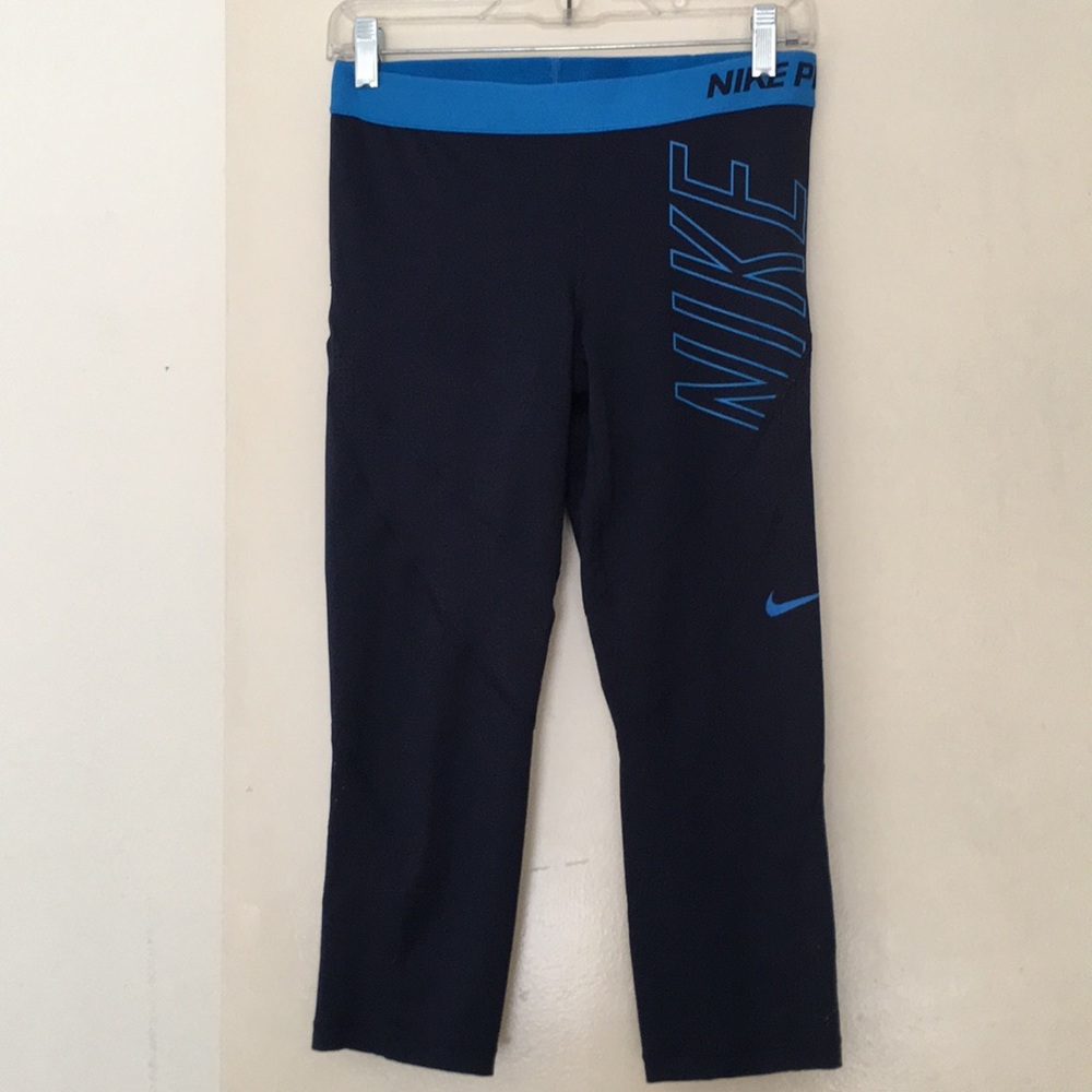 Nike Pro Hypercool Capris